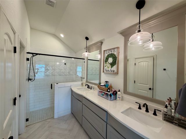 916 Rodgers Avenue, Godley, TX 76044