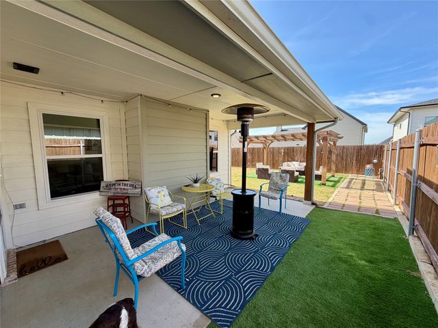 916 Rodgers Avenue, Godley, TX 76044