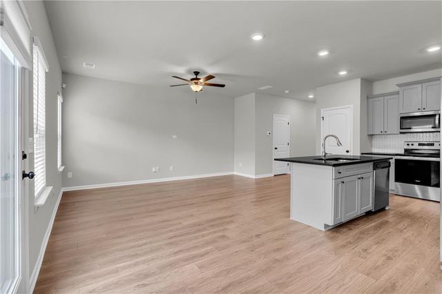 7106 Chara Lane SW, Atlanta, GA 30331
