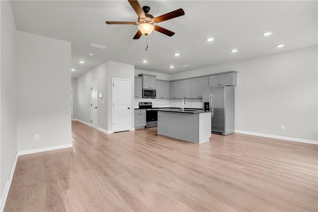 7106 Chara Lane SW, Atlanta, GA 30331