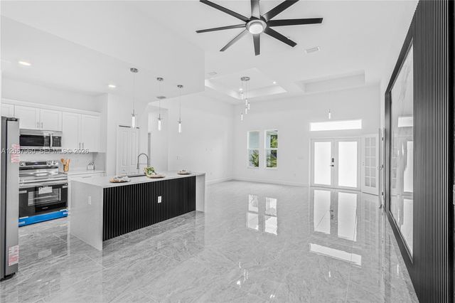 1113 Henry Avenue, Lehigh Acres, FL 33972