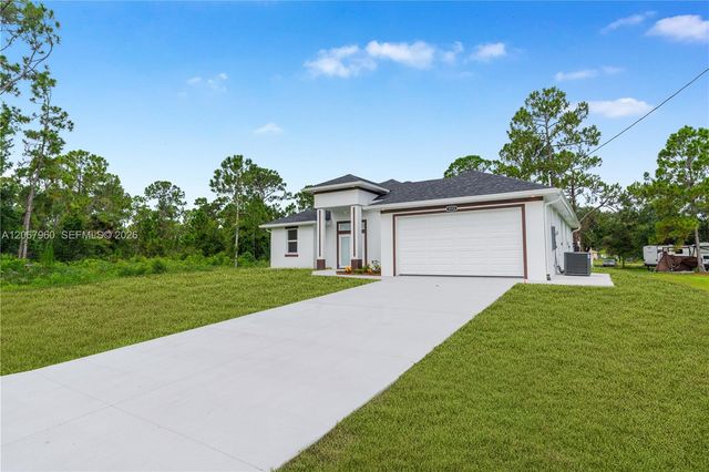 1113 Henry Avenue, Lehigh Acres, FL 33972