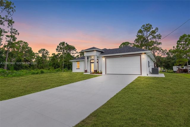 1113 Henry Avenue, Lehigh Acres, FL 33972