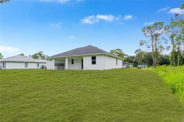 1113 Henry Avenue, Lehigh Acres, FL 33972