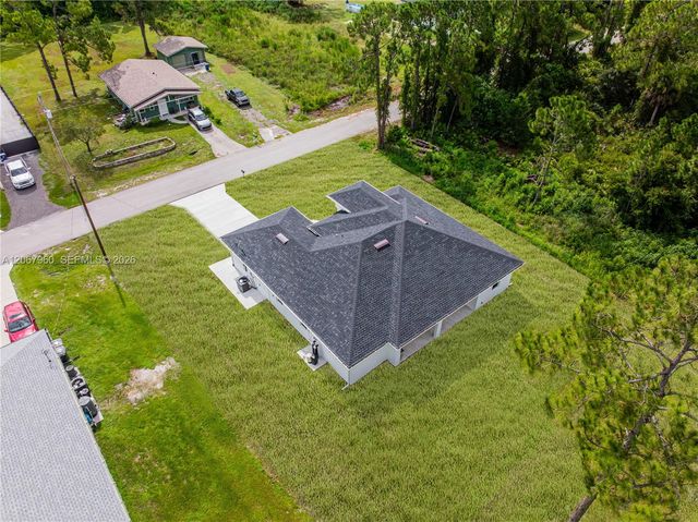 1113 Henry Avenue, Lehigh Acres, FL 33972