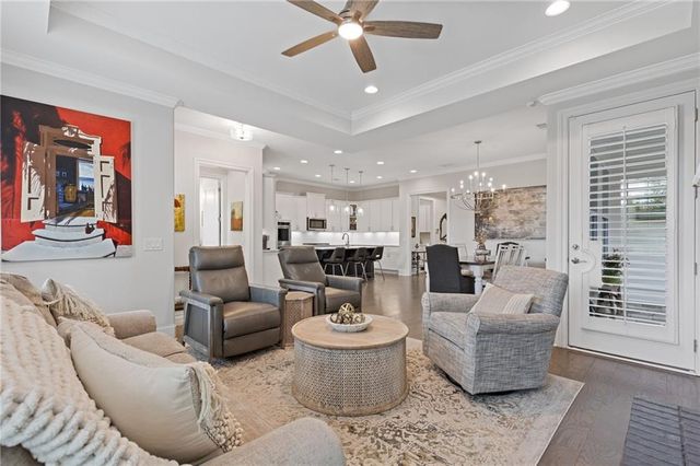 134 Kingwood Drive, Woodstock, GA 30188