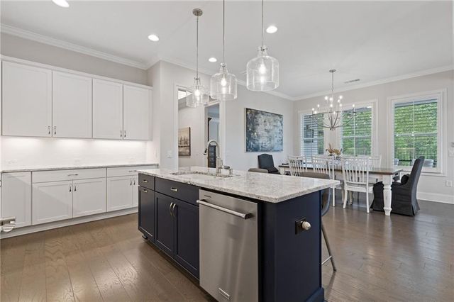 134 Kingwood Drive, Woodstock, GA 30188