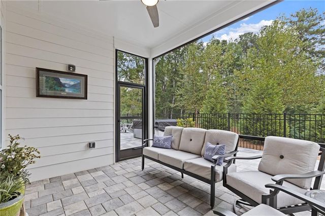 134 Kingwood Drive, Woodstock, GA 30188