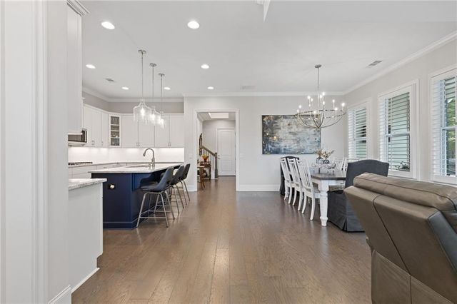 134 Kingwood Drive, Woodstock, GA 30188