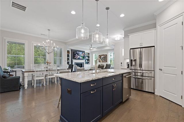 134 Kingwood Drive, Woodstock, GA 30188