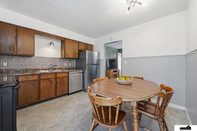 3200 NW 1 Street, Lincoln, NE 68521