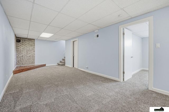 3200 NW 1 Street, Lincoln, NE 68521