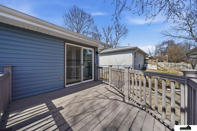 3200 NW 1 Street, Lincoln, NE 68521