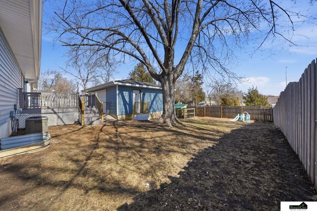 3200 NW 1 Street, Lincoln, NE 68521