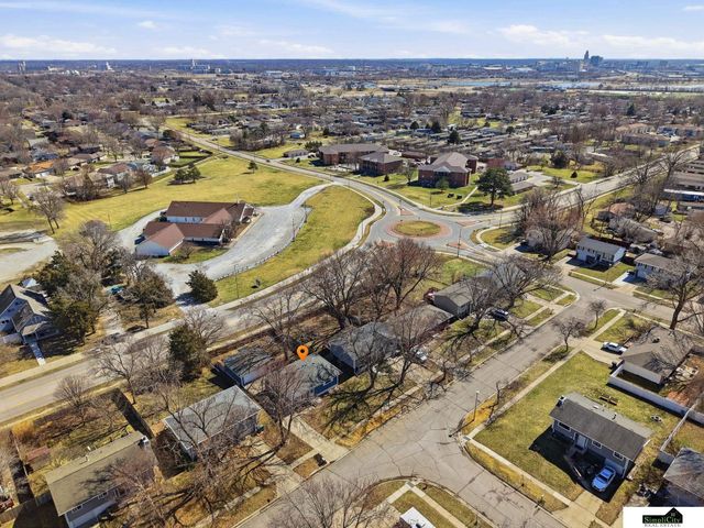 3200 NW 1 Street, Lincoln, NE 68521