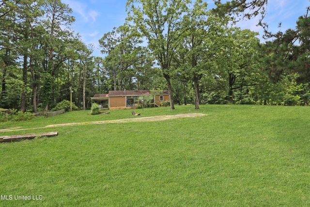 737 Hoy Road, Madison, MS 39110