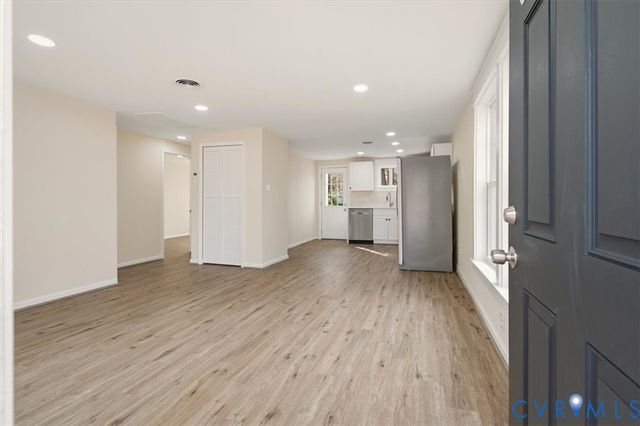 1304 Lee Ln, Hopewell, VA 23860