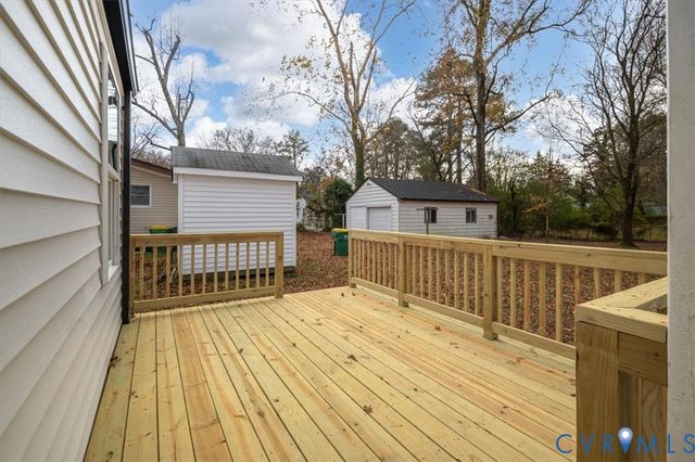 1304 Lee Ln, Hopewell, VA 23860