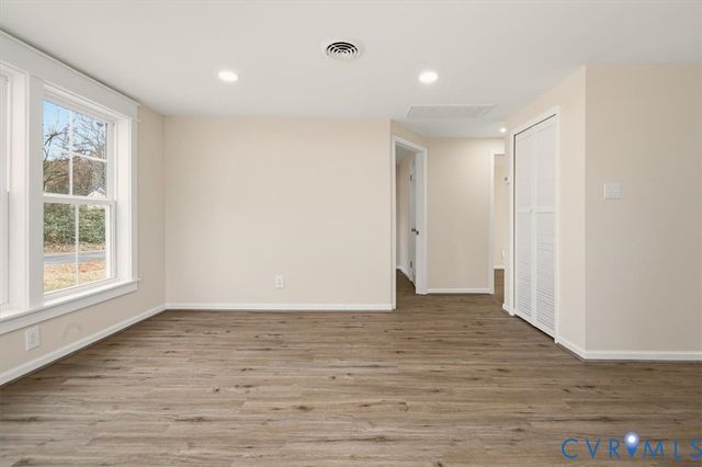 1304 Lee Ln, Hopewell, VA 23860