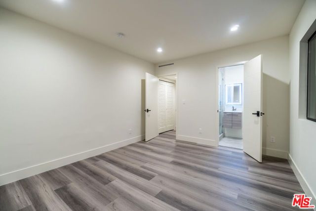 1262 N Sweetzer Avenue 105, West Hollywood, CA 90069