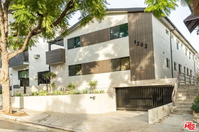 1262 N Sweetzer Avenue 105, West Hollywood, CA 90069
