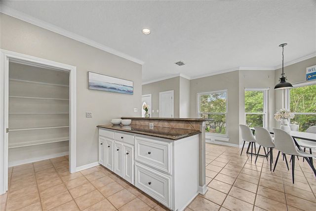 3663 Nasa Parkway 708, Seabrook, TX 77586