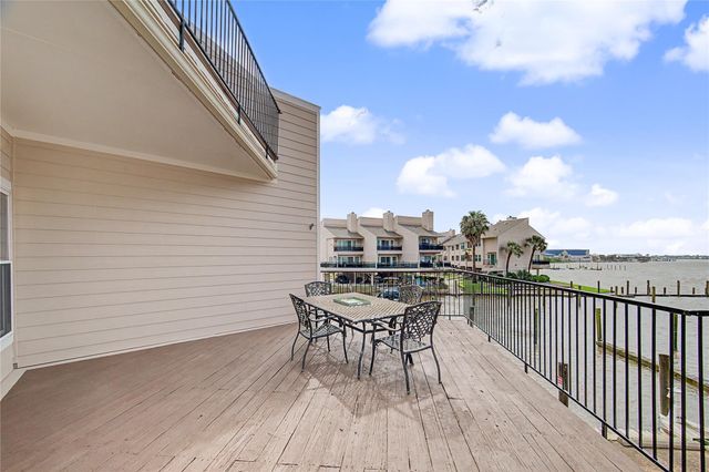 3663 Nasa Parkway 708, Seabrook, TX 77586