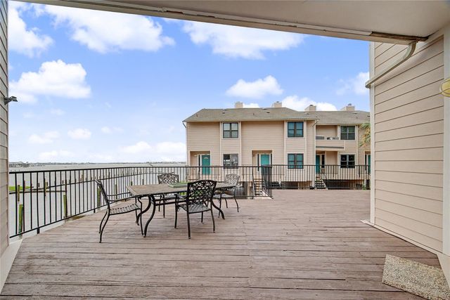 3663 Nasa Parkway 708, Seabrook, TX 77586