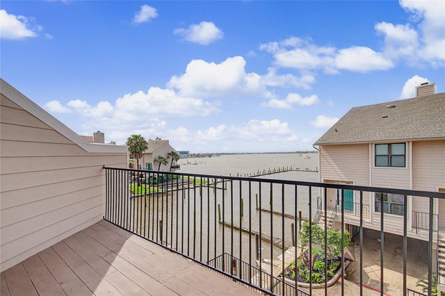 3663 Nasa Parkway 708, Seabrook, TX 77586