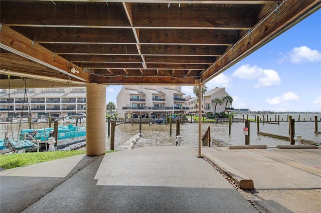 3663 Nasa Parkway 708, Seabrook, TX 77586