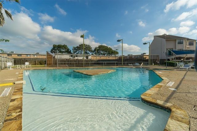 3663 Nasa Parkway 708, Seabrook, TX 77586