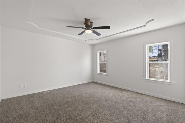 8528 N Virginia Avenue, Kansas City, MO 64155