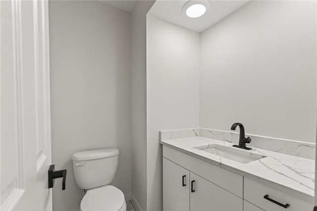 8528 N Virginia Avenue, Kansas City, MO 64155