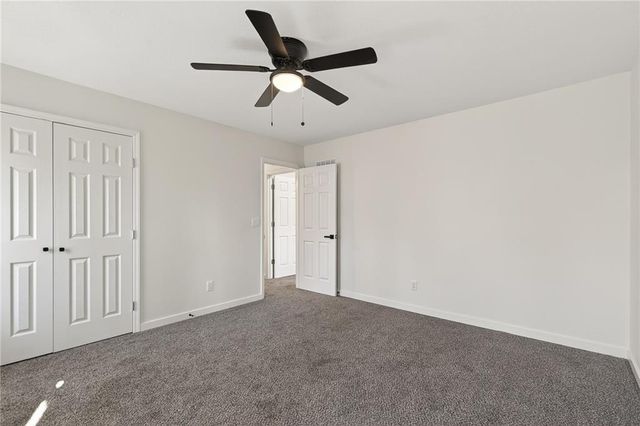 8528 N Virginia Avenue, Kansas City, MO 64155