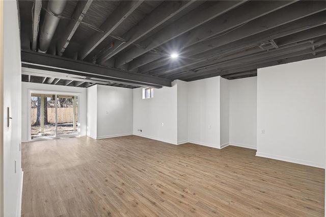 8528 N Virginia Avenue, Kansas City, MO 64155