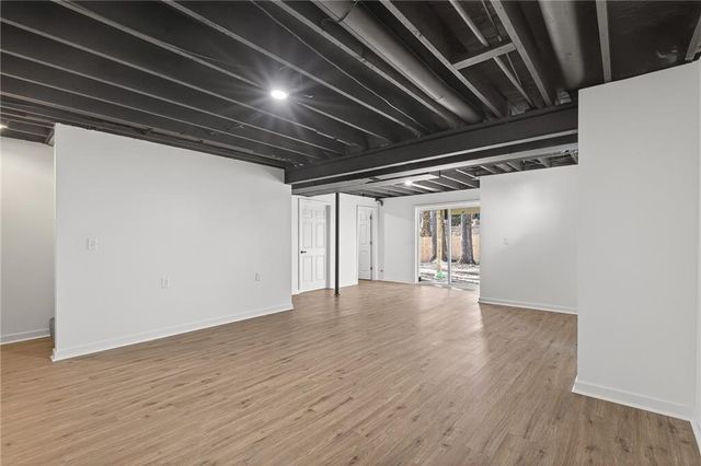 8528 N Virginia Avenue, Kansas City, MO 64155