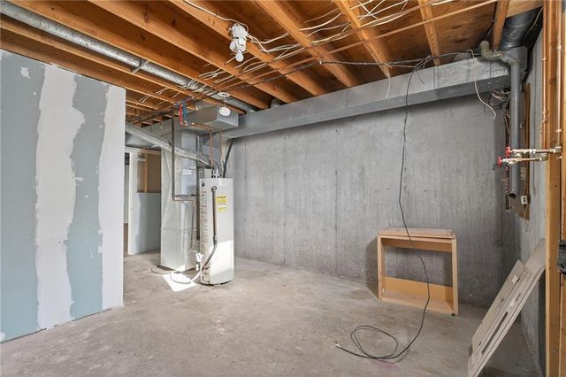 8528 N Virginia Avenue, Kansas City, MO 64155