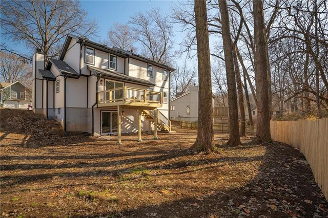 8528 N Virginia Avenue, Kansas City, MO 64155