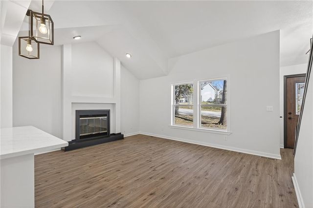 8528 N Virginia Avenue, Kansas City, MO 64155