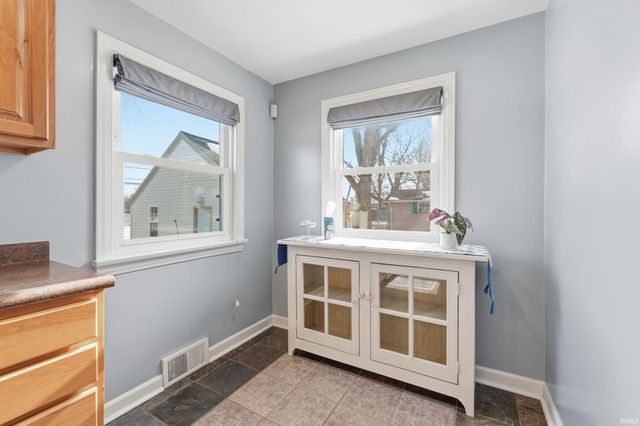 1706 Inwood Drive, Fort Wayne, IN 46815