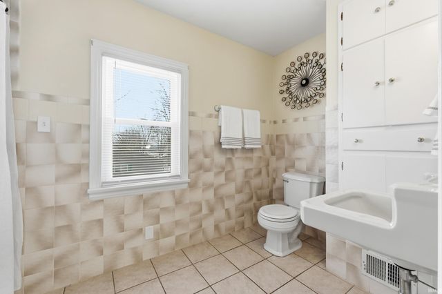 1706 Inwood Drive, Fort Wayne, IN 46815