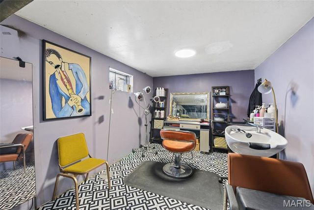 3548 Adie Road, St Louis, MO 63074
