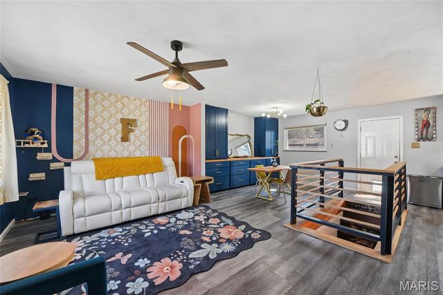 3548 Adie Road, St Louis, MO 63074