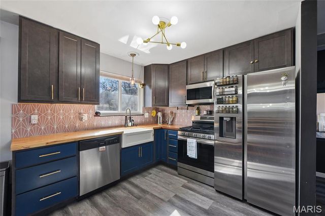 3548 Adie Road, St Louis, MO 63074