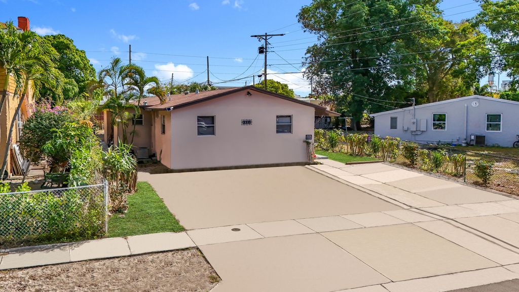 4804 Garden Avenue, West Palm Beach, FL 33405