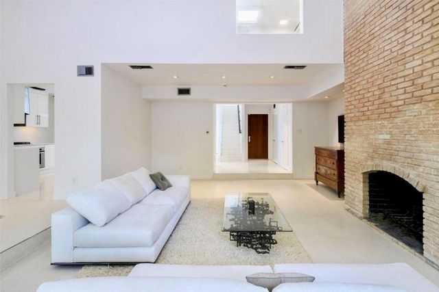 4650 Christopher Place, Dallas, TX 75204
