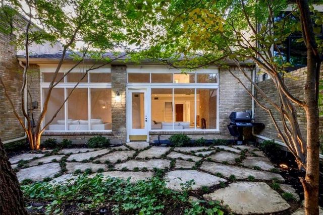 4650 Christopher Place, Dallas, TX 75204
