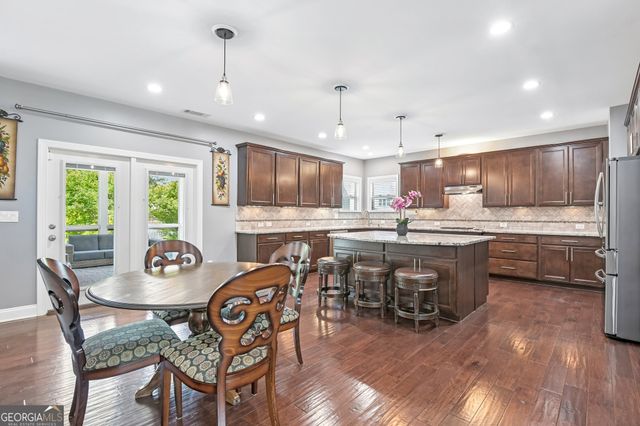 611 La Perla Drive, Buford, GA 30518