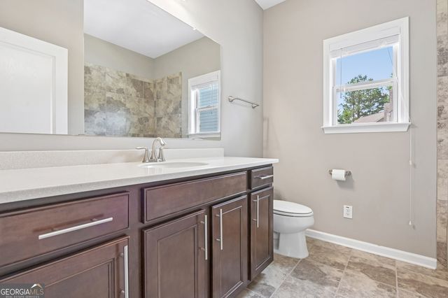 611 La Perla Drive, Buford, GA 30518
