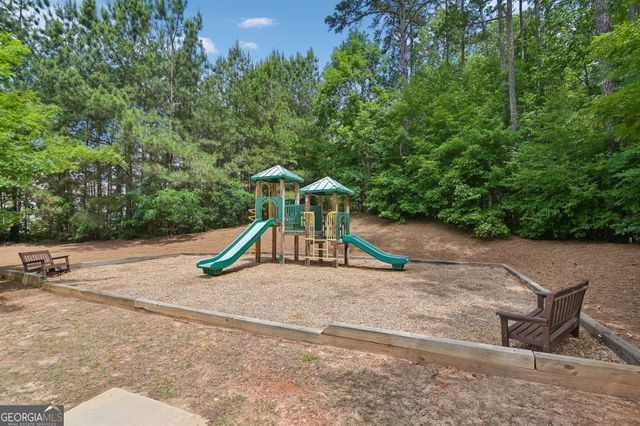 611 La Perla Drive, Buford, GA 30518